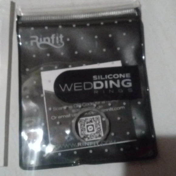 Size 7 silicone wedding rings bundle of 2 - Picture 2 of 3